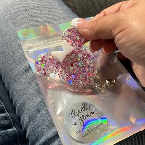 Minnie Mouse pink badge